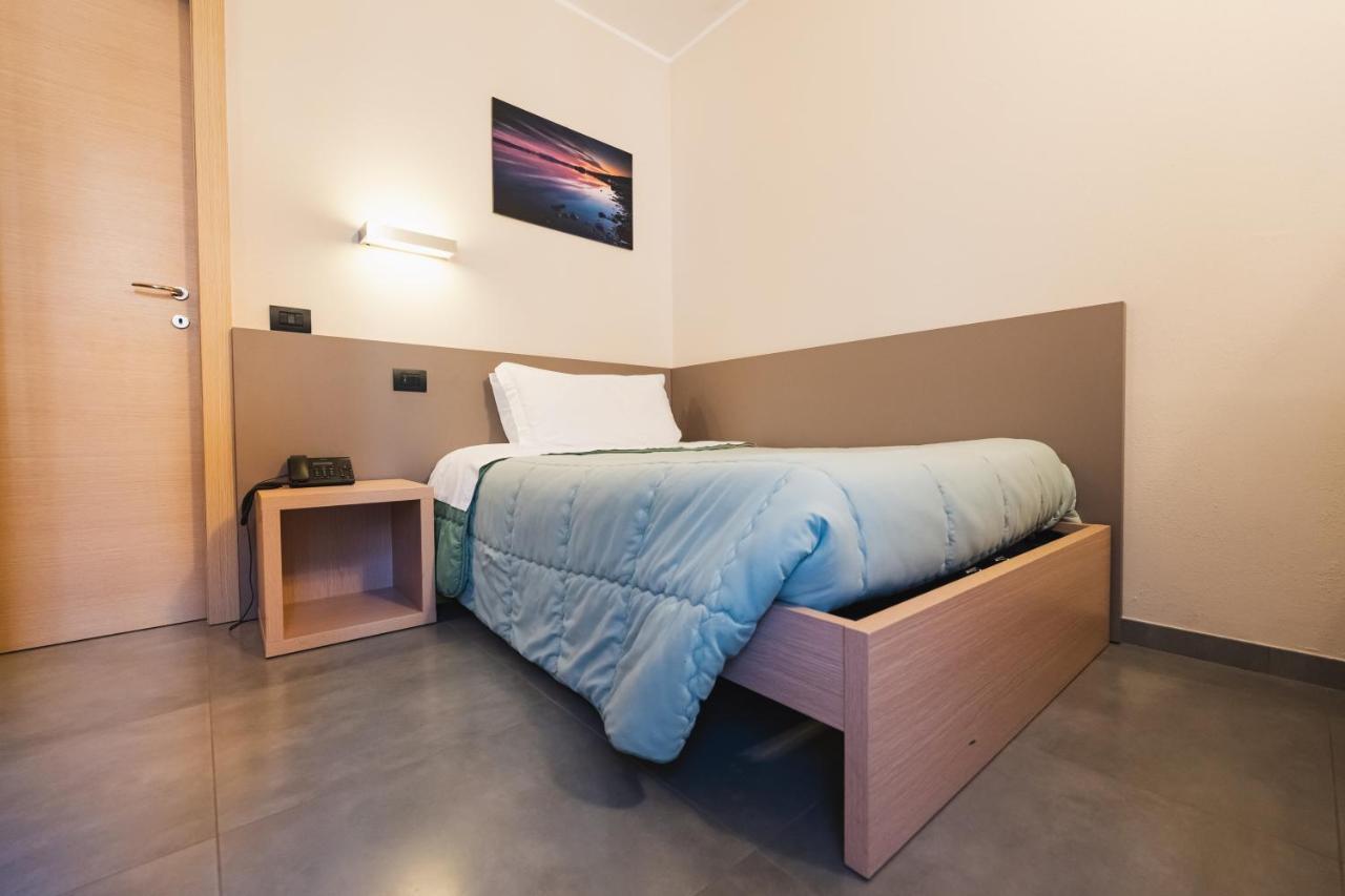 Parini Hotel Bosisio Parini Luaran gambar