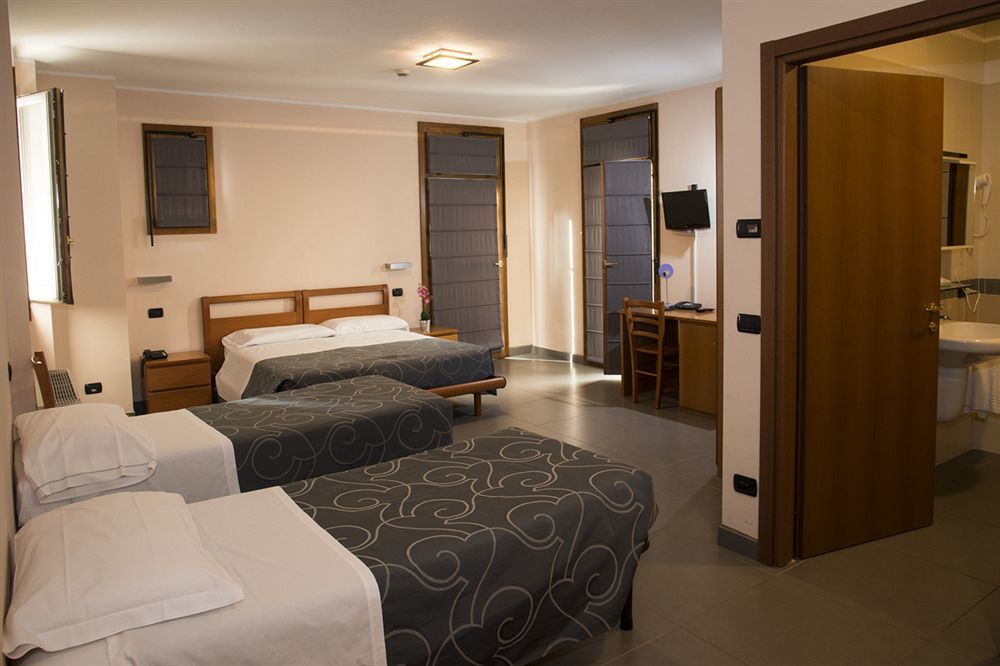Parini Hotel Bosisio Parini Luaran gambar