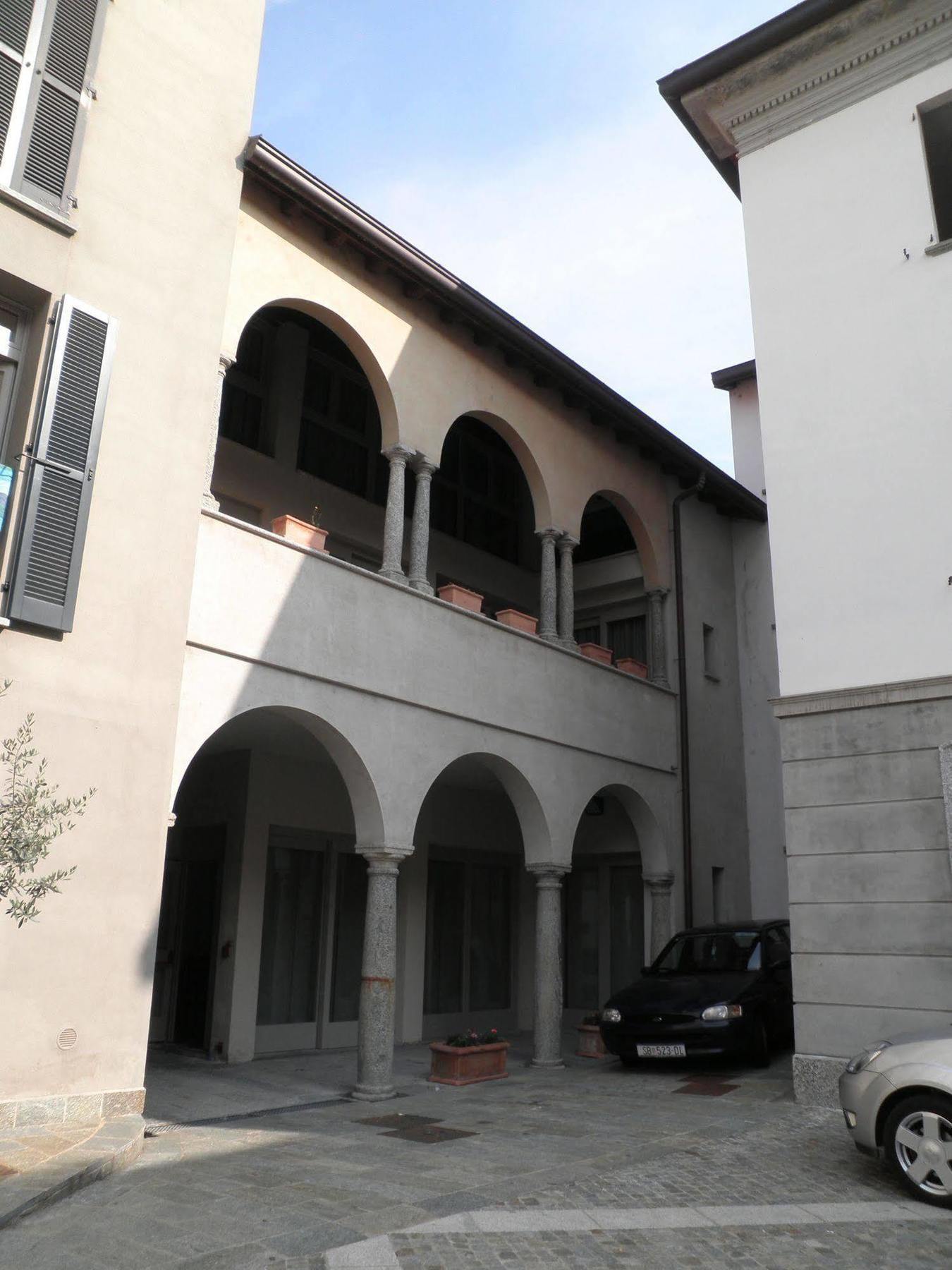 Parini Hotel Bosisio Parini Luaran gambar